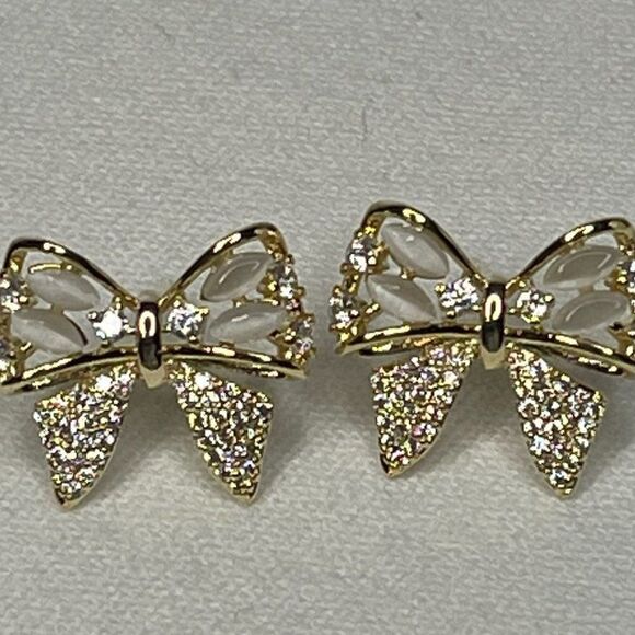 New  bow shape, feminine earrings in gold with clear stones, dainty, sparkling - Picture 1 of 16